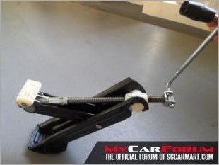 https://www.mycarforum.com/uploads/sgcarstore/data/4/Benz jack top_1_crop.JPG